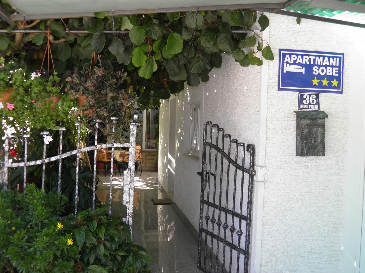 Apartment Mira Πόρετς Εξωτερικό φωτογραφία